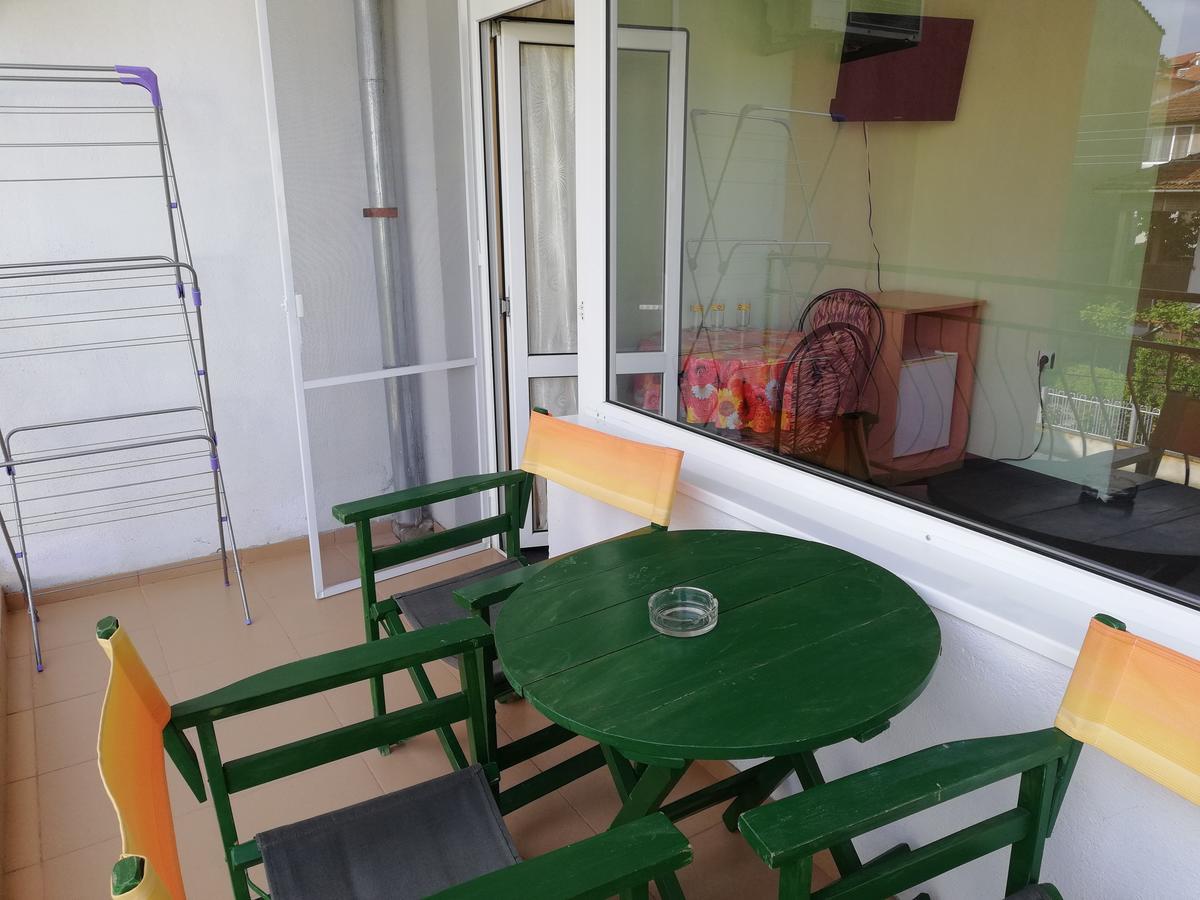 קיטן Kazlarov Guest House מראה חיצוני תמונה